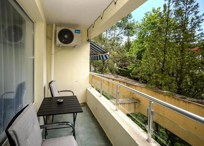 D9 Yassen Hv * 阳光海滩